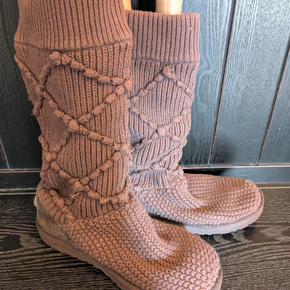 UGG Cardy Brown Knit Women's Boots 8